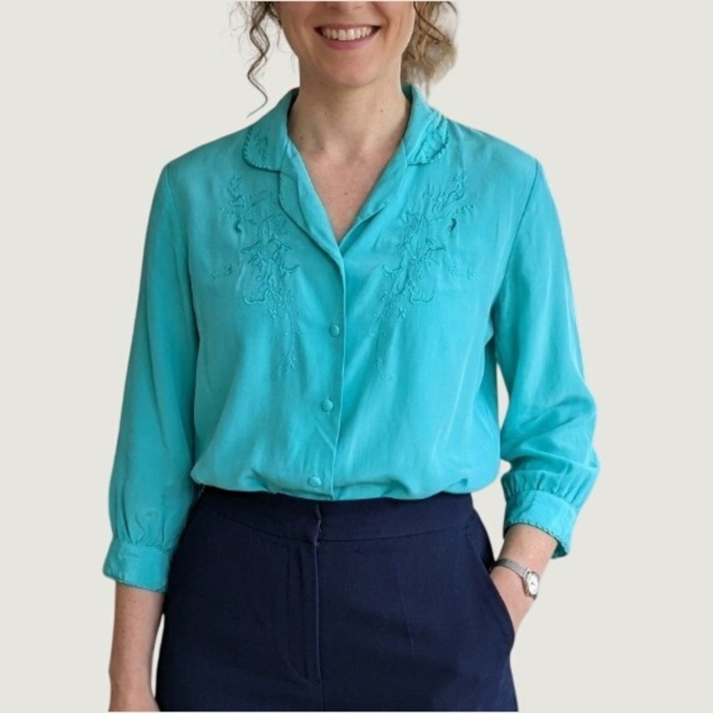 Vintage 100% Silk Hand Embroidered Turquoise Button Front Blouse Top Medium